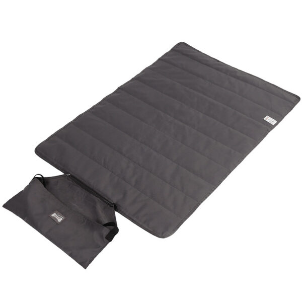 899917bf-064c-462b-9616-3f50d281f364.jpg Outdoor Pet Blanket Folding Storage Portable Waterproof Warmth Dog Cat Products