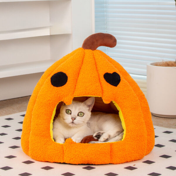 Halloween Pumpkin Pet Bed for Dogs & Cats product image Halloween Pumpkin Pet Bed for Dogs & Cats product image