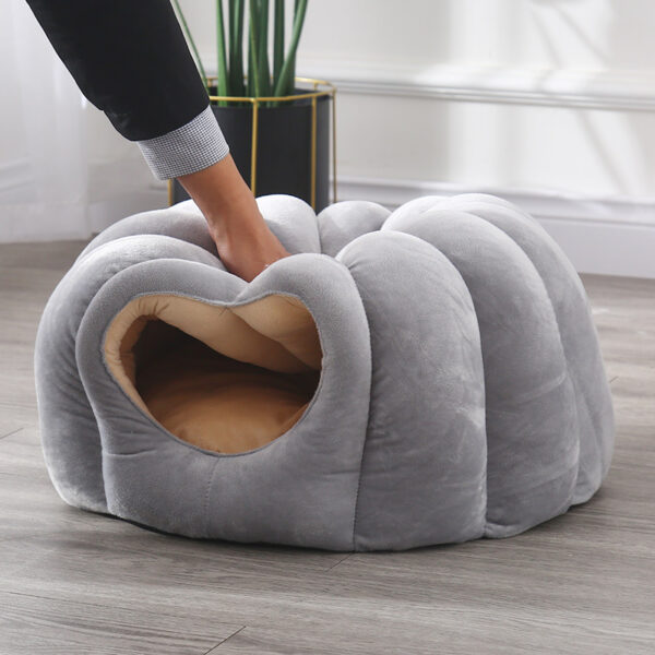 Pumpkin Cat House product image